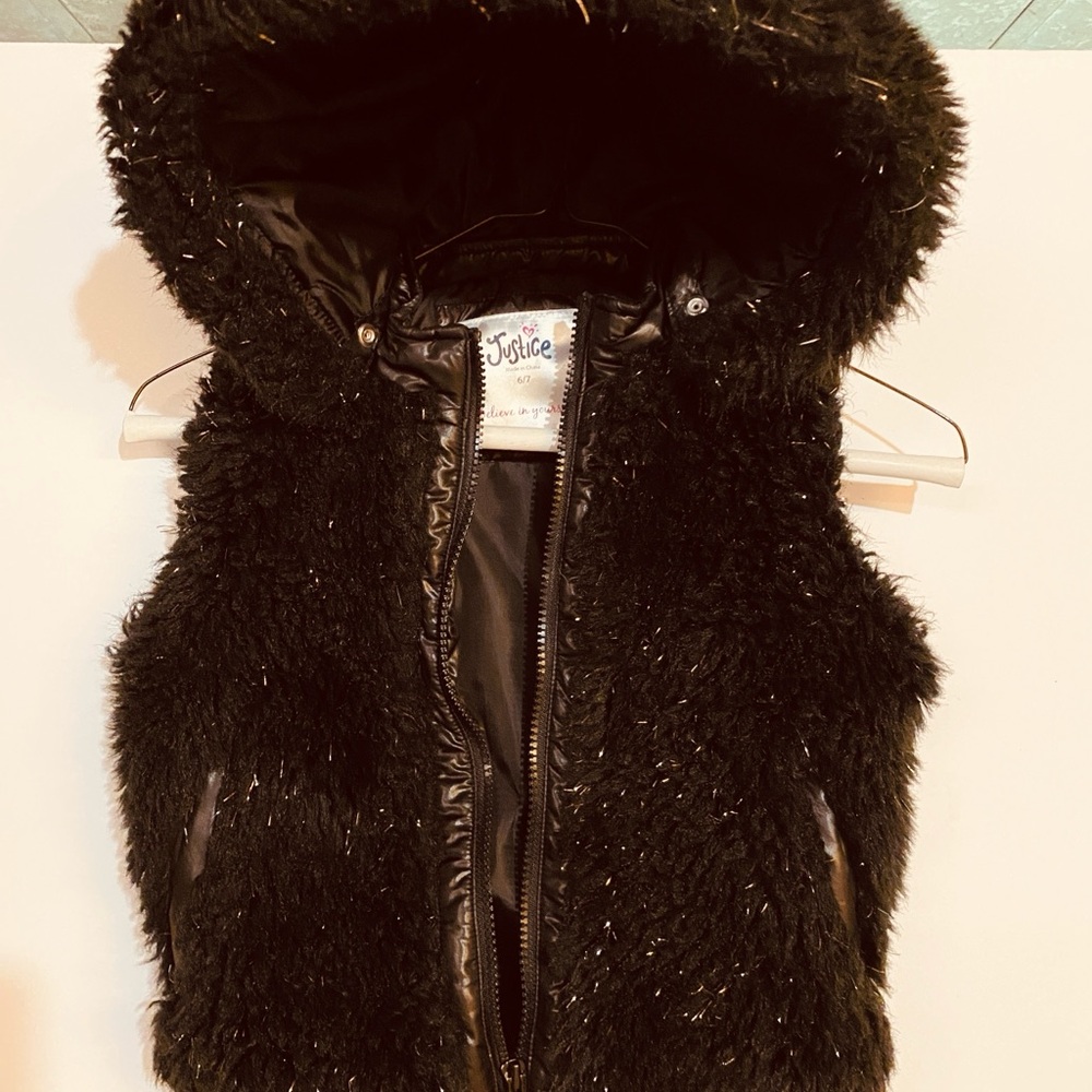 Kids Justice Vest with detachable hoodie ..Black/sparkly size 6/7